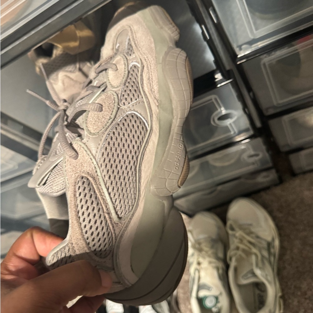 Gray Yeezy!